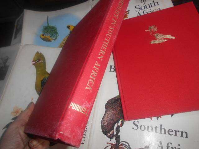 2 Kenneth Newman stunning colour art llus hardback books by author  Garden Birds & Birdlife of SA