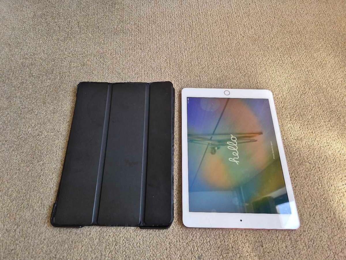 Apple Ipad Pro 9.7" 2017 Rose Gold  WiFi only