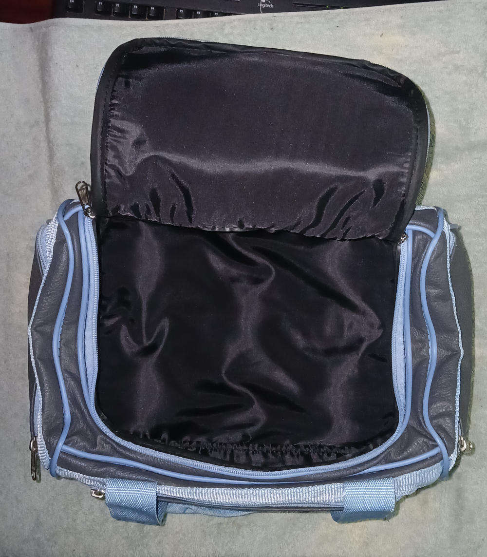 Drakes Pride Lawn Bowls & Brand New Drakes Pride Bag