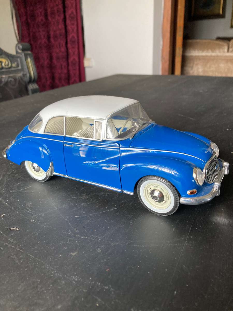 AUTO UNION BY REVELL 1:18 SCALE