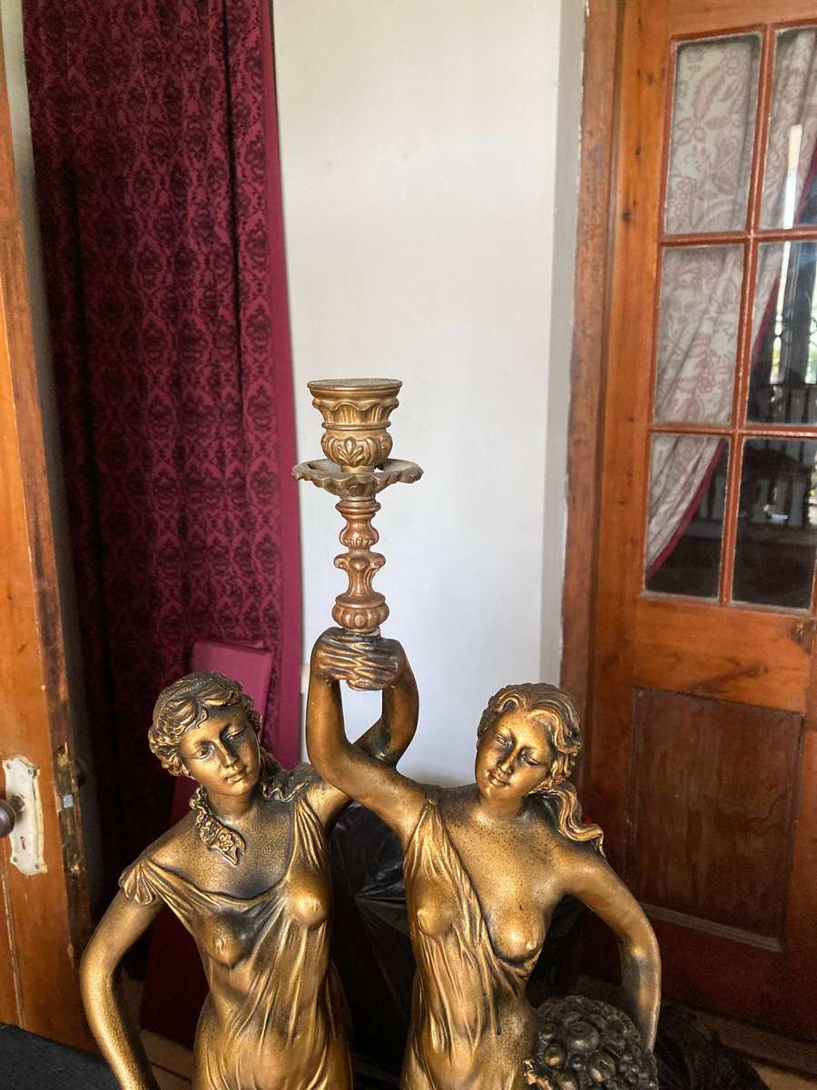 VERY LARGE CANDLE HOLDER ( RELISTED DUE TO NON PAYMENT)