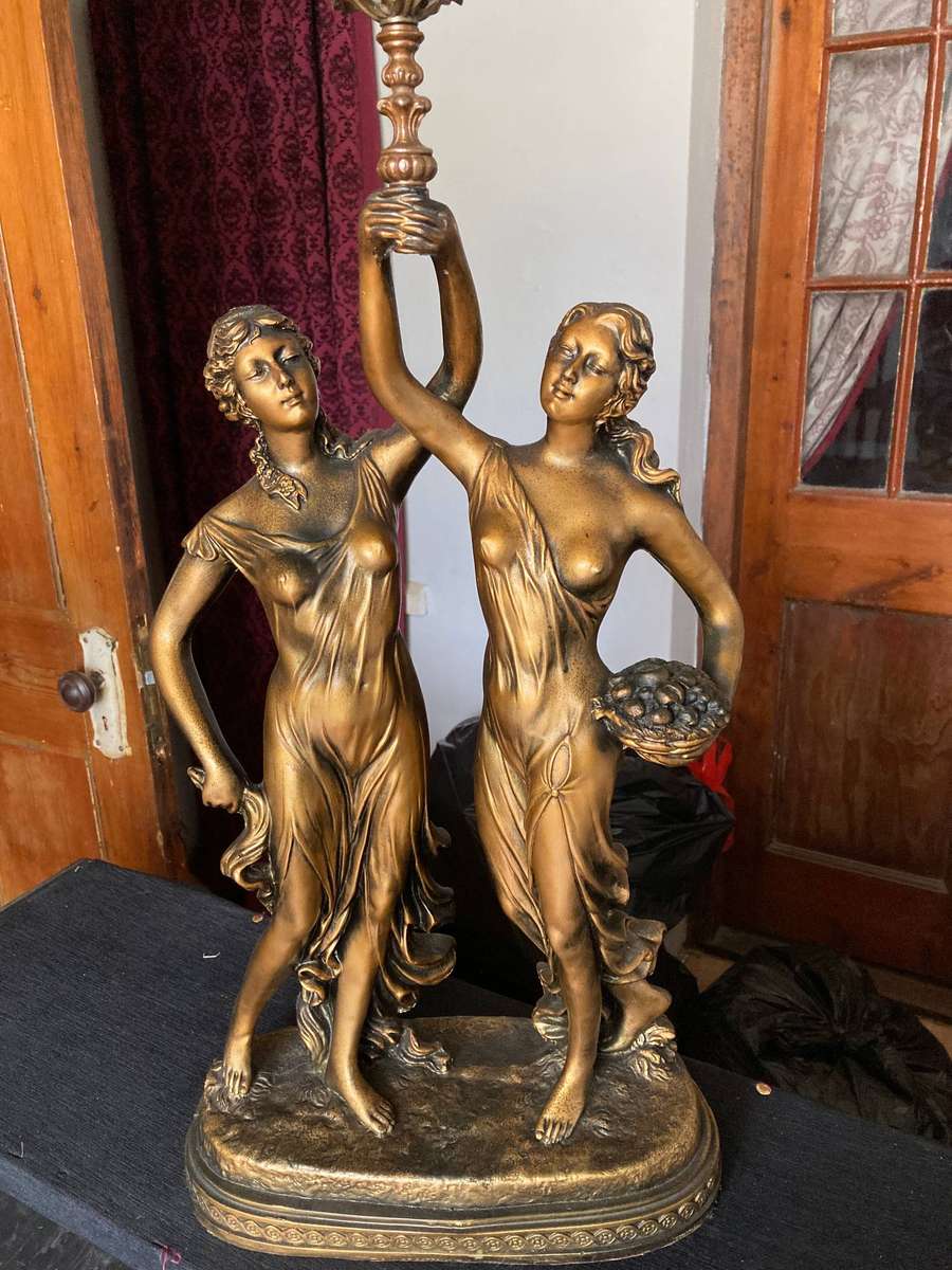 VERY LARGE CANDLE HOLDER ( RELISTED DUE TO NON PAYMENT)