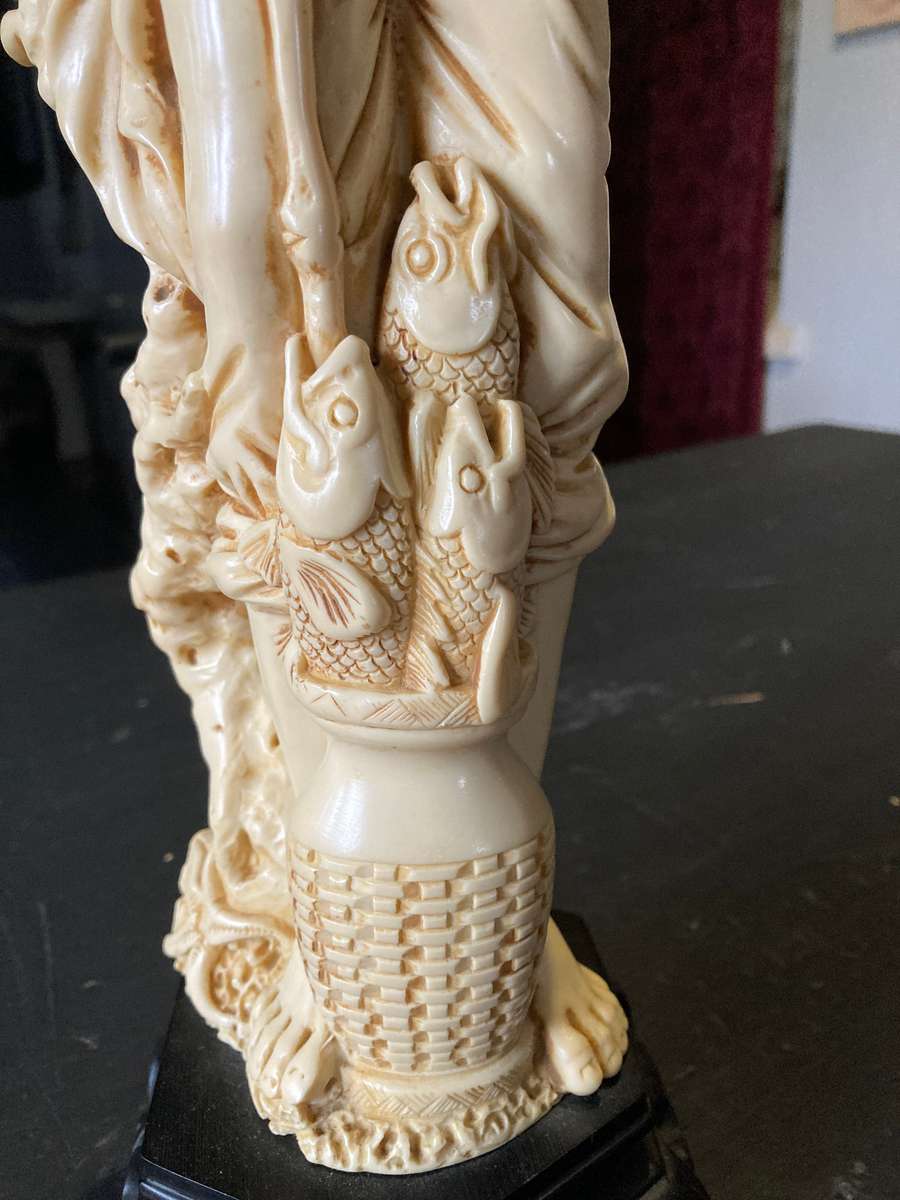 VERY LARGE ORIENTAL  ALABASTER RESIN STATUE OF A FISHERMAN