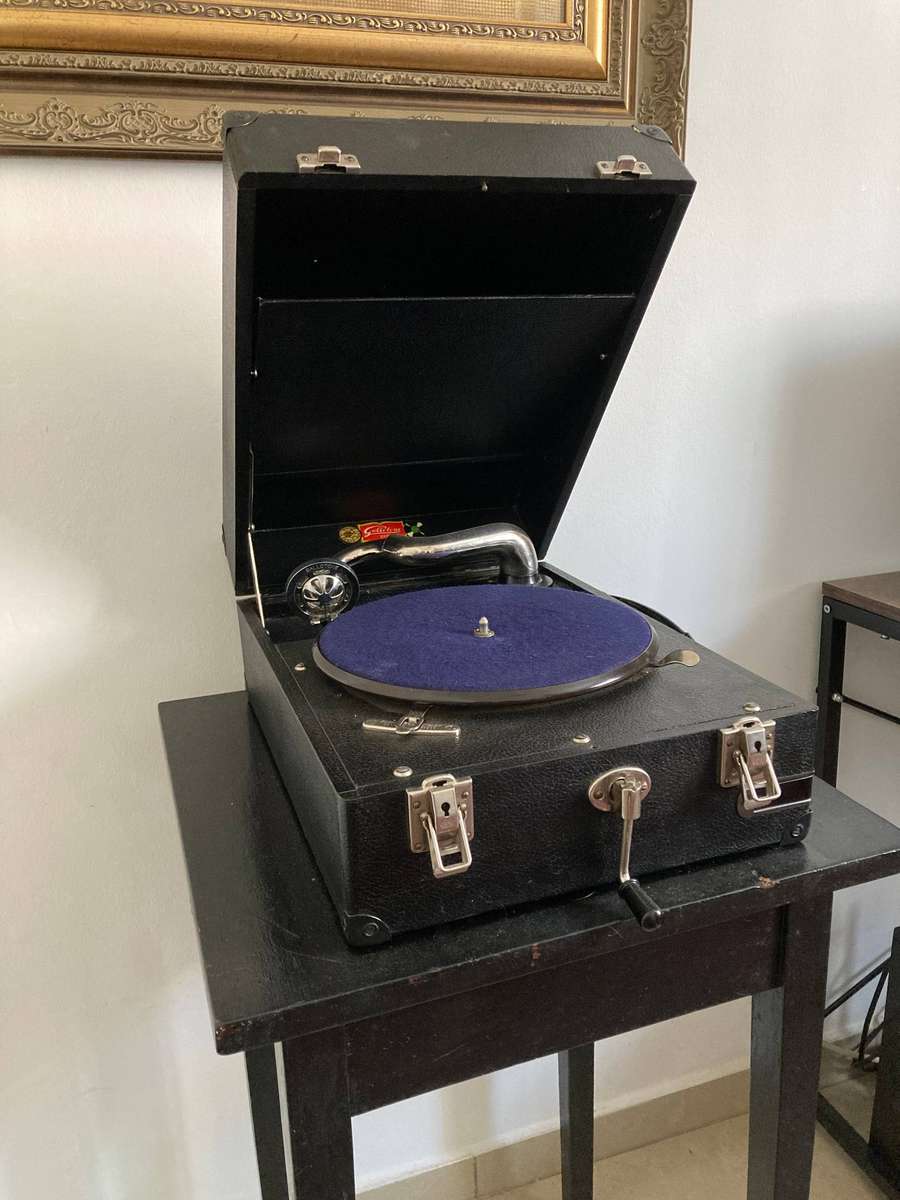 1940s Gallotone gramophone