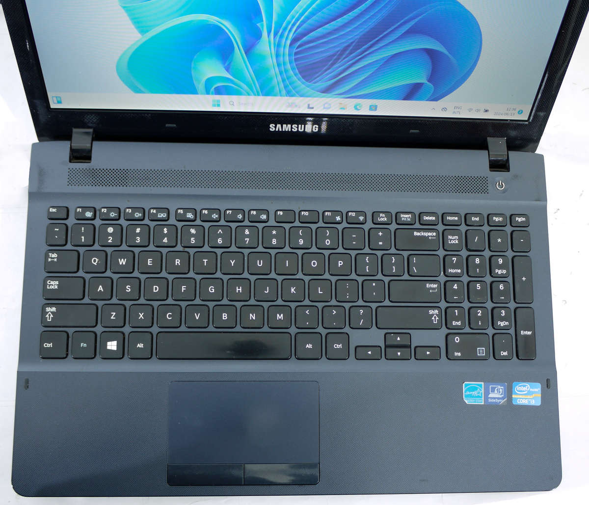 Samsung NP270E5E Laptop - i3 3120M, 4GB RAM, 500GB HDD (NO BATTERY, NO CHARGER)