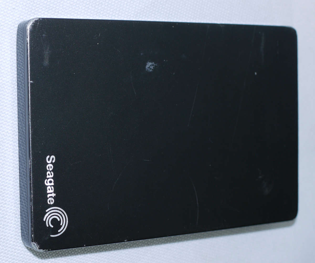 2 Terabyte Seagate external Hard Drive ST2000LM003 HN-M201RAD 2000GB