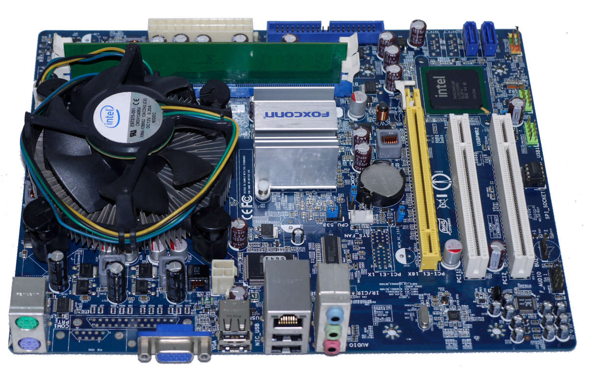 Motherboard, CPU and RAM Combo, Foxconn N15235  Dual-Core E5700 @ 3.00GHz  2GB DDR3 LGA 775