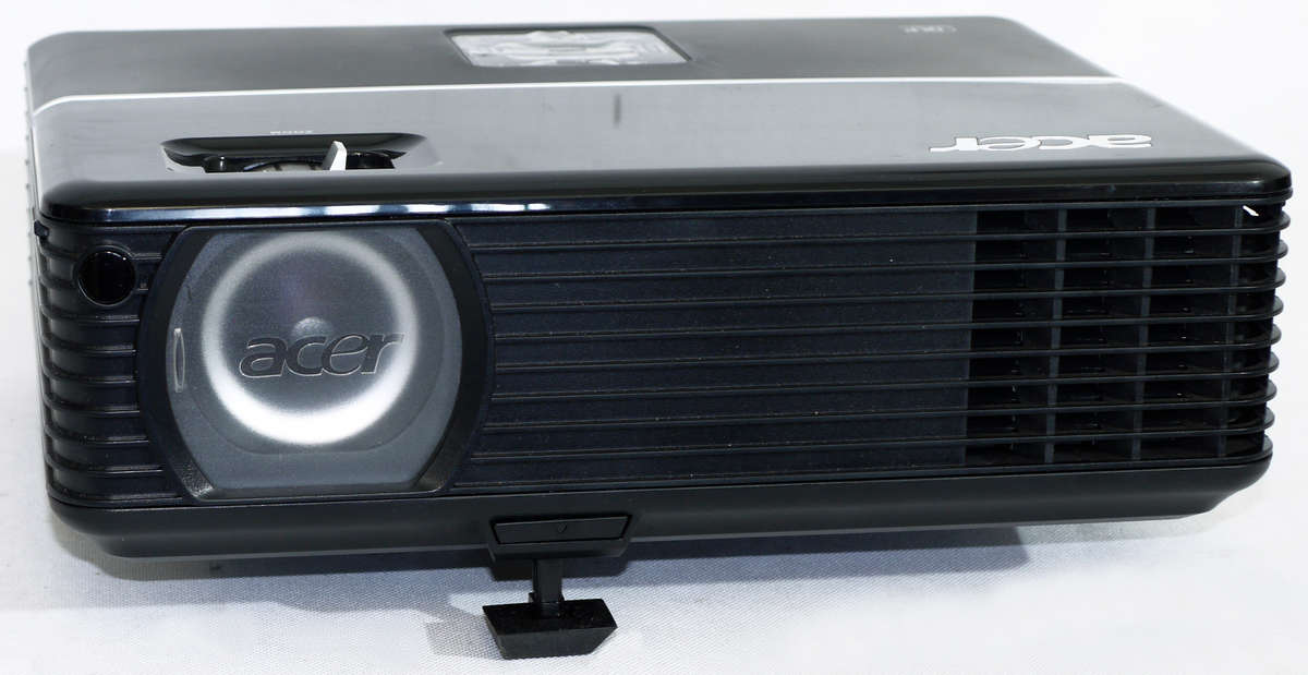 Acer P1165 Projector SVGA Conference Room Projector DSV0701, 90 Lamp Hour
