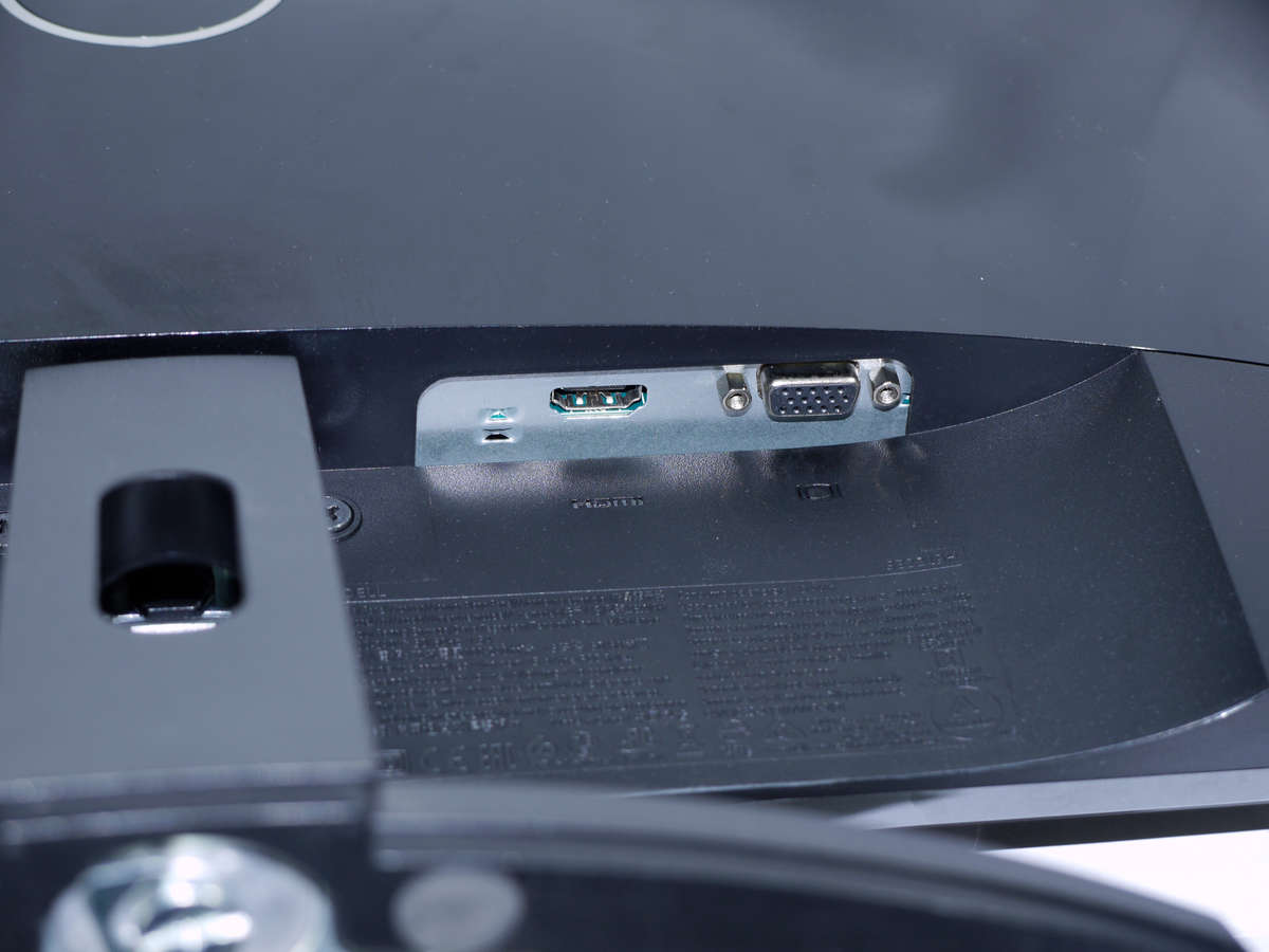 i7 up to 4.00GHz, 8GB RAM, 512GB NVMe SSD, AMD Radeon R7 350, 22" W-LED Monitor, Mouse,Keyboard,WIFI