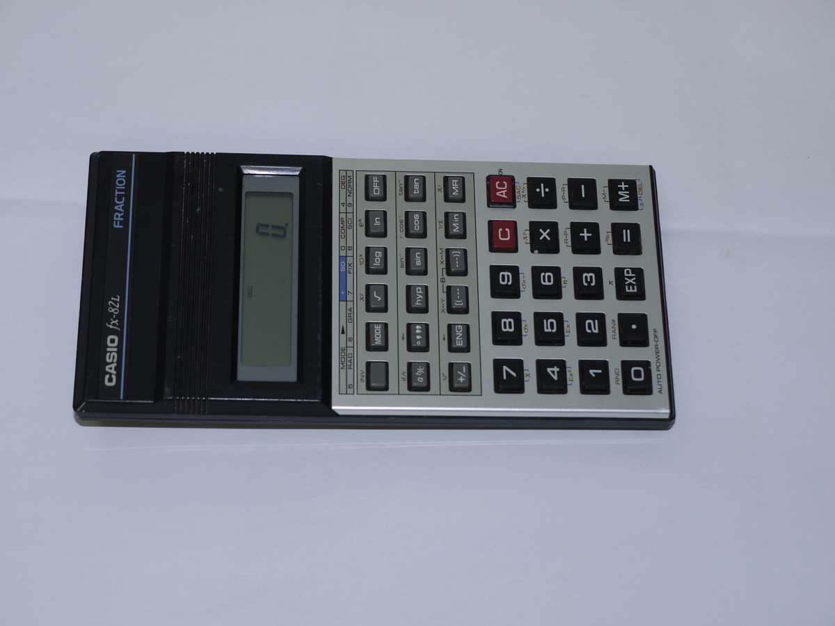 Casio fx-82L Casio Scientific Calculator Electronic Fraction Original Cover - Made in 1992