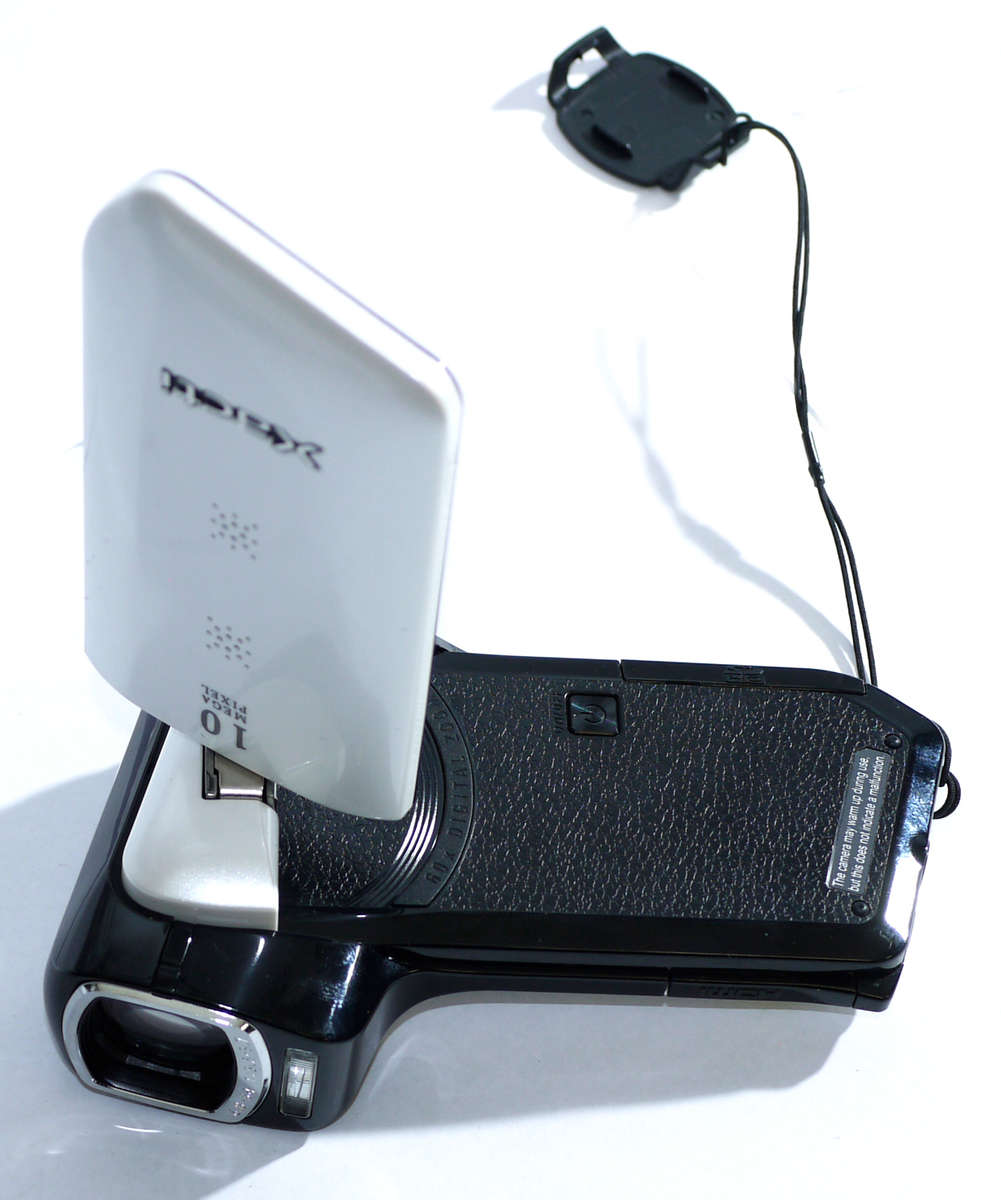 Sanyo VPC-CG20 High Definition Camcorder & 10 MP Camera