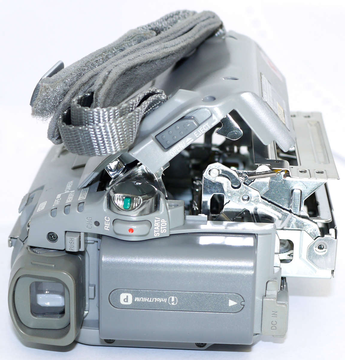 Vintage Camcorder - SONY DCR-HC30E