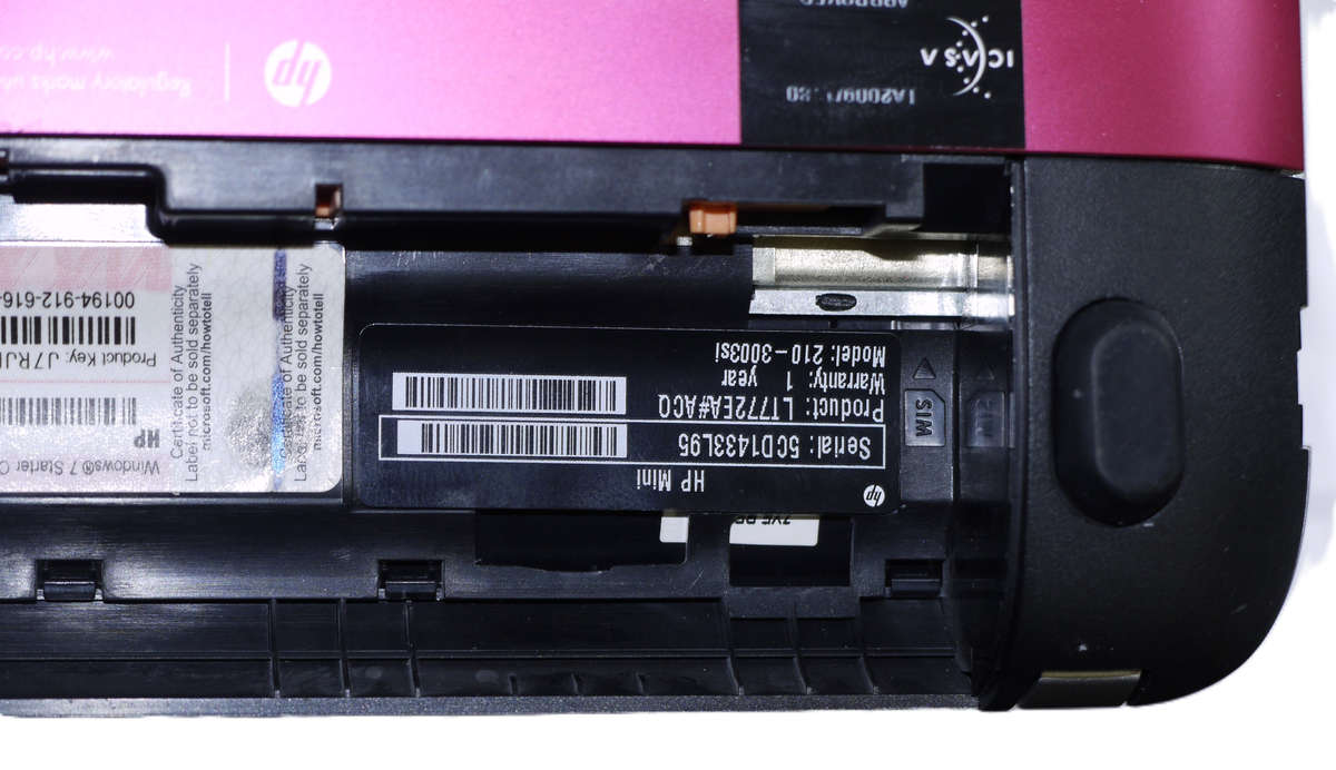 HP Mini 210-3000 Laptop - Intel Atom N570 @ 1.66GHz, 2GB DDR3, 298GB HDD (NO BATTERY AND NO CHARGER)