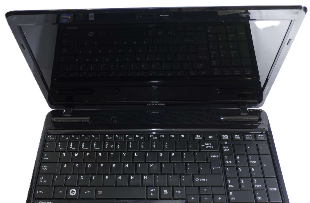 Toshiba Satellite L650 - Intel Core i5 M430 @ 2.27GHz 2 Cores 4 Threads, 4GB DDR3, 256GB SSD