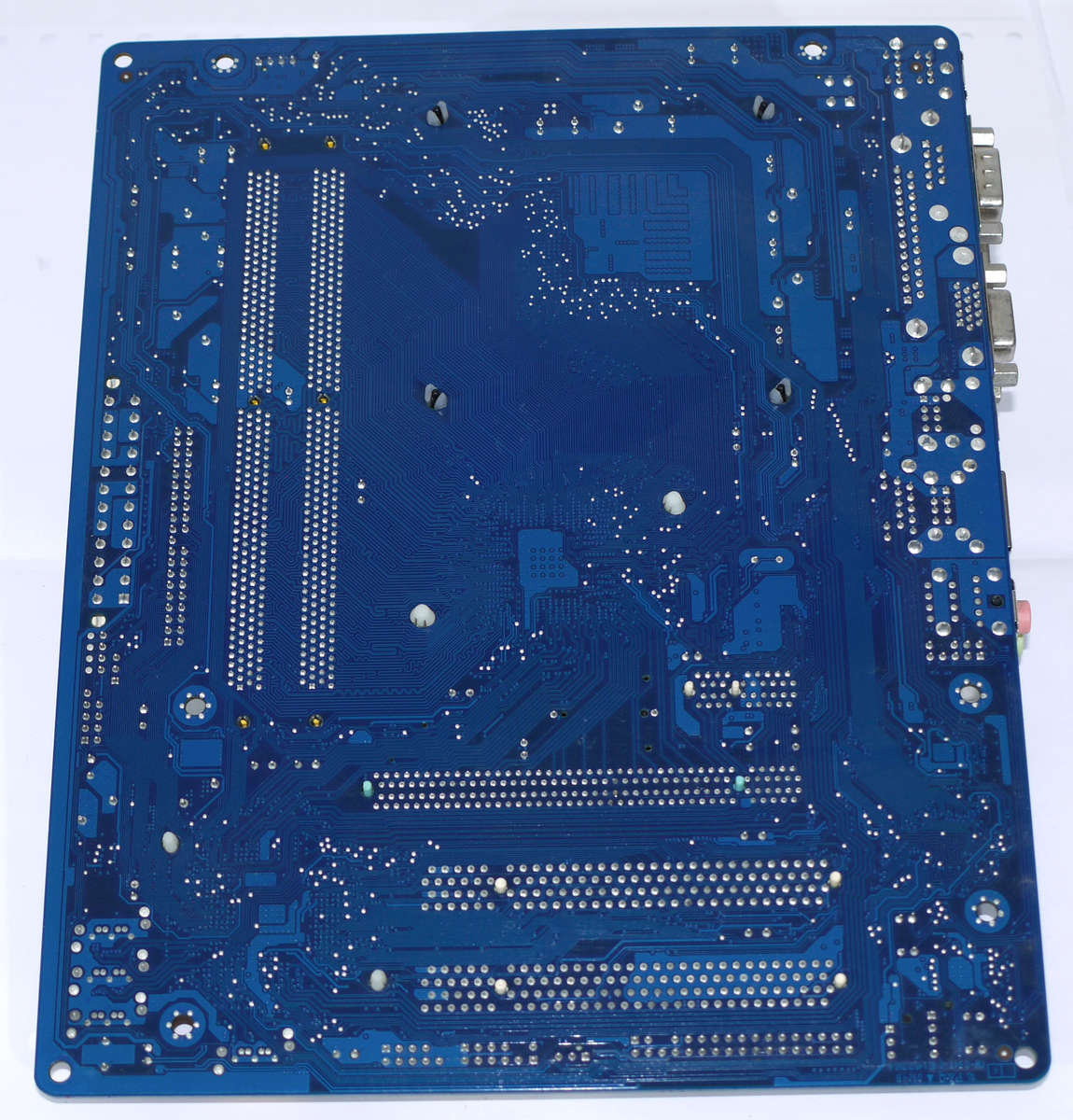 CPU, Motherboard Combo - Gigabyte GA-G31M-ES2C, Pentium(R) Dual-Core E5200 @ 2.50GHz