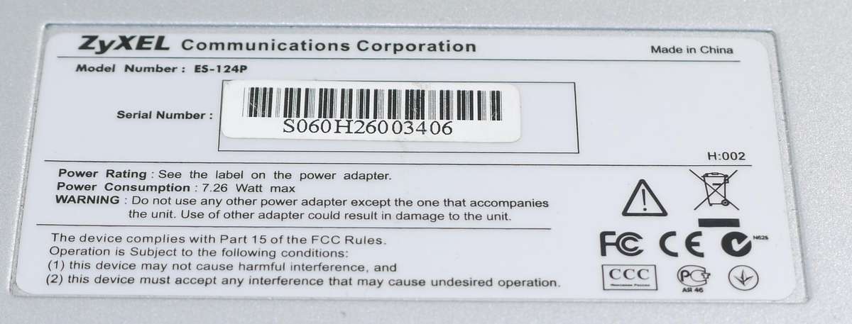 ZyXEL ES-124P 24-Port Desktop Ethernet Switch Specifications