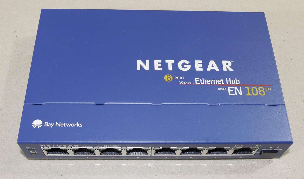 Netgear EN-108TP 10-Base T-Ethernet Hub 8-Port