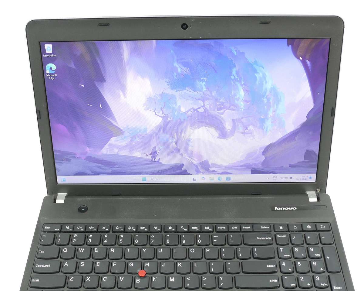 Lenovo Thinkpad E531 -  i3 3110M @ 2.40GHz 2 Cores 4 Threads, 8GB RAM, 1 Terabyte HDD Laptop