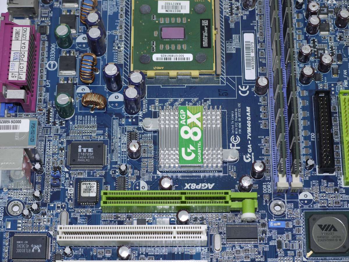 Vintage Motherboard, CPU and RAM - Motherboard: GA-7VM400AM   CPU: AMD Athlon XP 2600+ RAM: 1GB DDR1