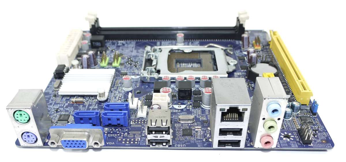 Foxconn H61MD-V Motherboard, DDR3, LGA 1155, mATX (7.5" x 6.7") 2&3 Gen
