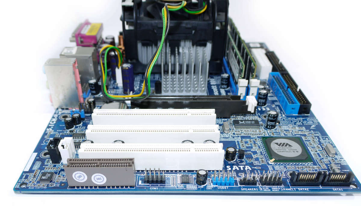 Asrock P4VM800 Motherboard, Intel '04 Celeron D @ 2.40 GHz CPU, 2GB DDR1 RAM