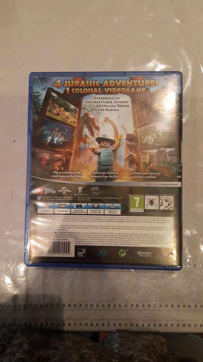 Lego Jurassic World - PS4 GAME WITH NO BOOKLET - VG +