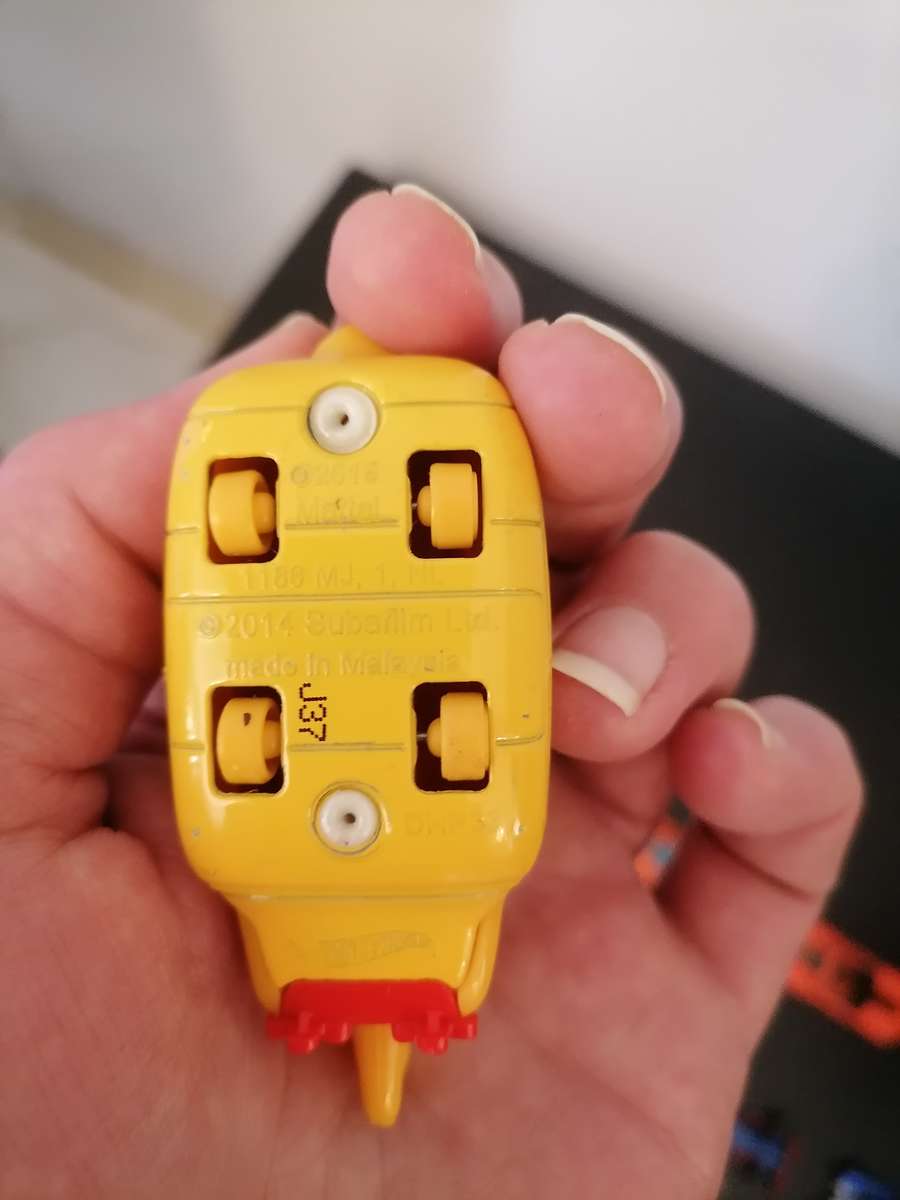 7 X VINTAGE DIE CAST HOT WHEELS CARS - BUNDLE