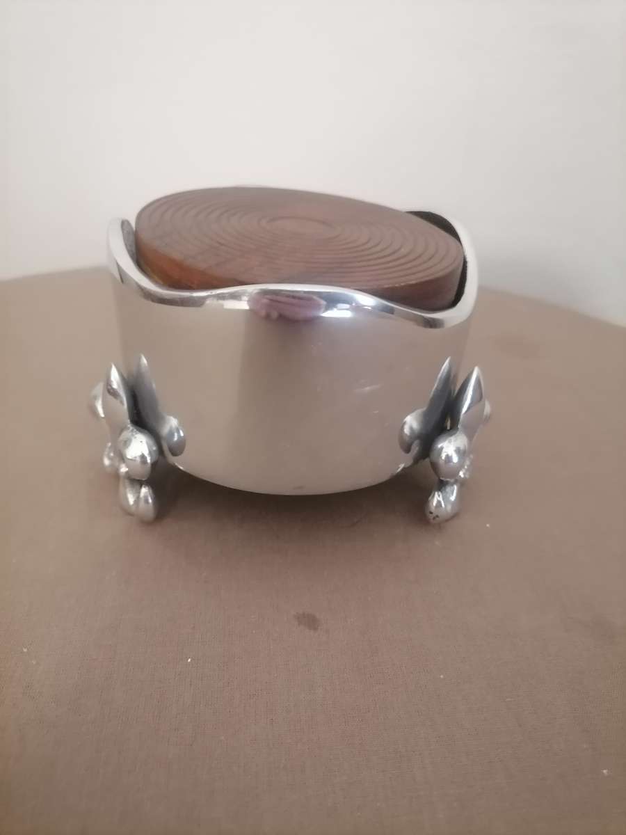 Like Carol Boyce Salad Bowl 20 CM W X 11 CM H - Coaster Holder 11 CM W X 7,5 CM H Metal