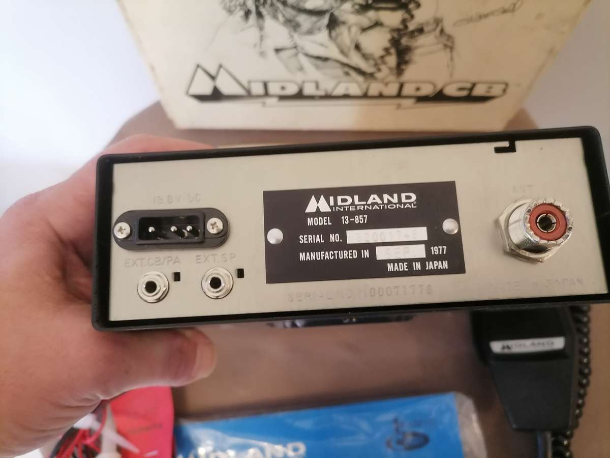 Vintage 1977 - Midland Model 13-857 CB RADIO BRAND NEW IN THE BOX NEVER BEEN USED