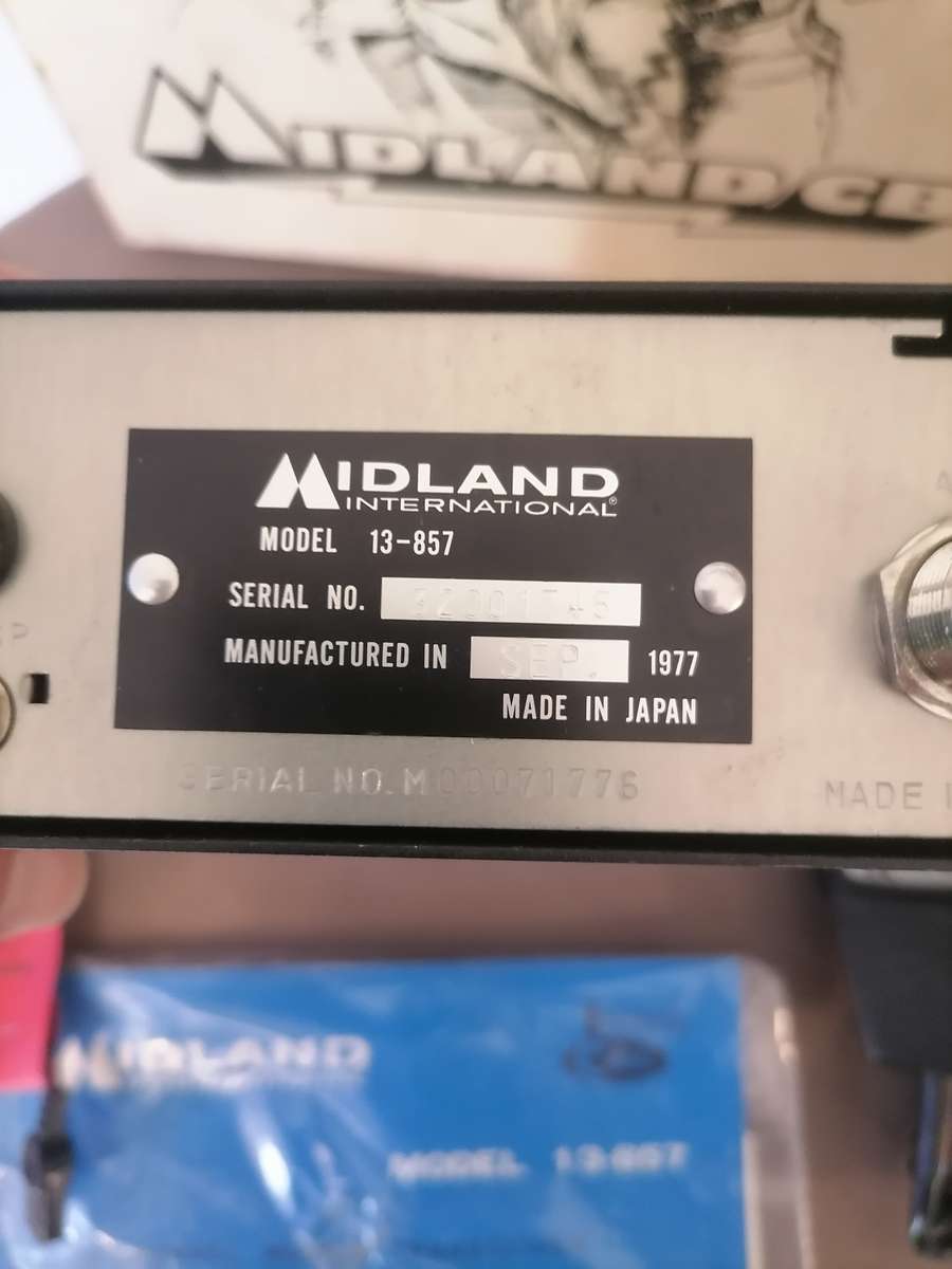Vintage 1977 - Midland Model 13-857 CB RADIO BRAND NEW IN THE BOX NEVER BEEN USED