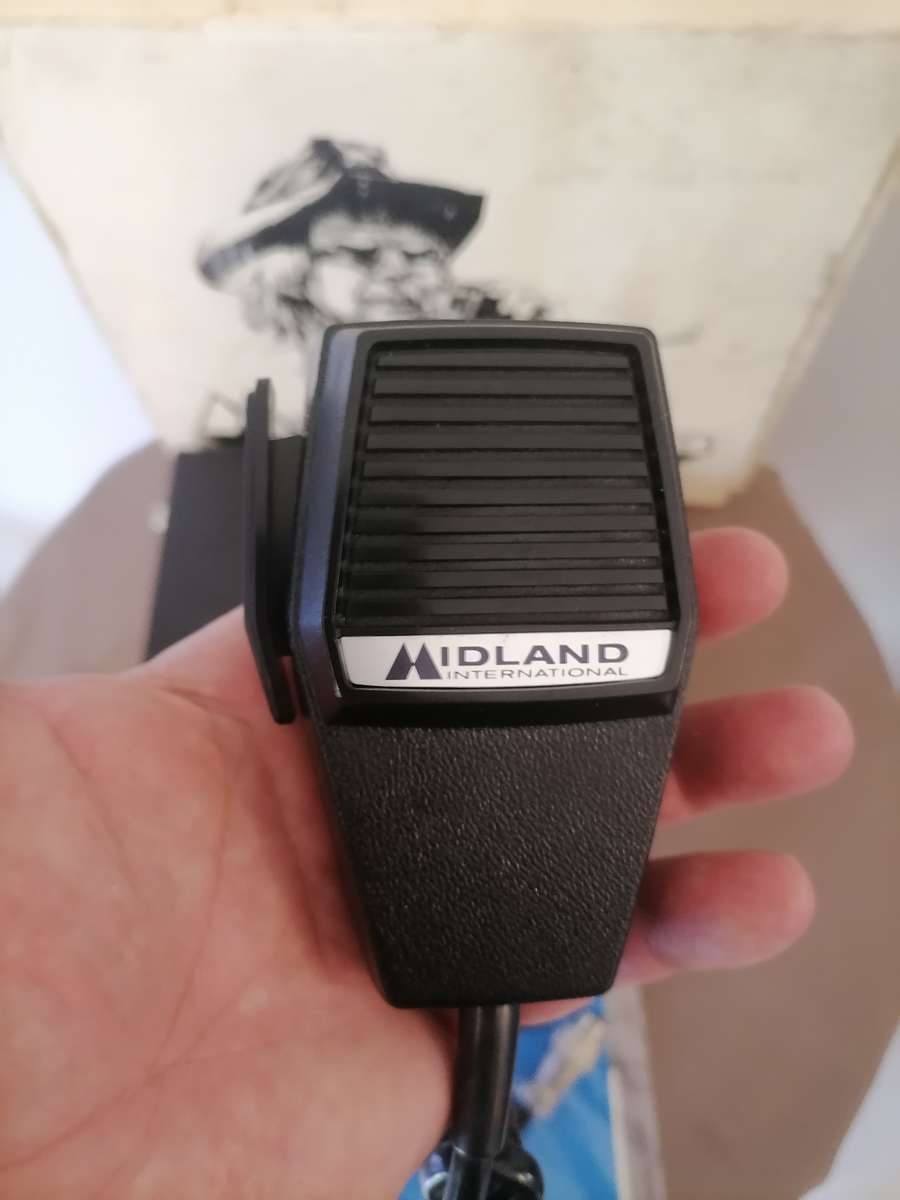 Vintage 1977 - Midland Model 13-857 CB RADIO BRAND NEW IN THE BOX NEVER BEEN USED