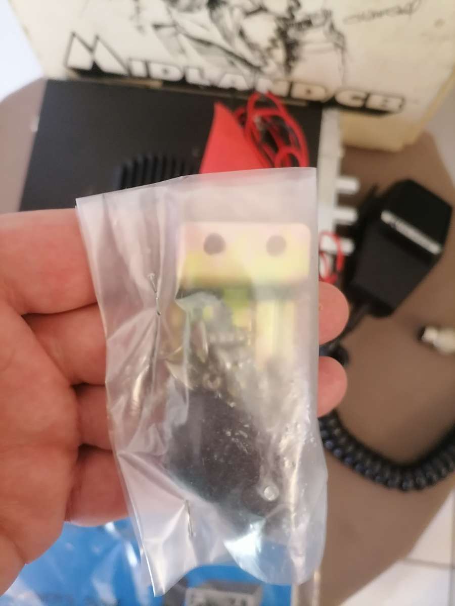 Vintage 1977 - Midland Model 13-857 CB RADIO BRAND NEW IN THE BOX NEVER BEEN USED