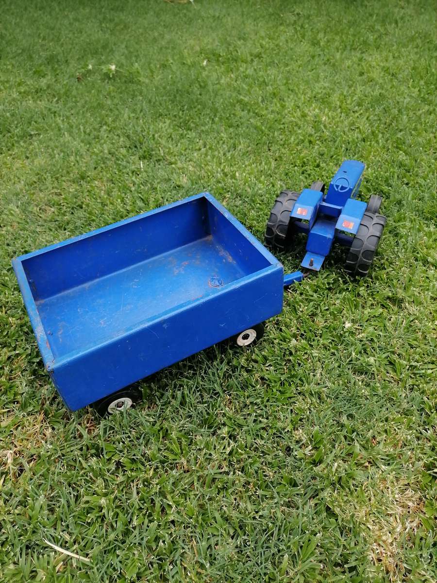 AFRICAN TOYS FOR KEEPS TRACTOR 2018 & TRAILOR AMAZING STEEL