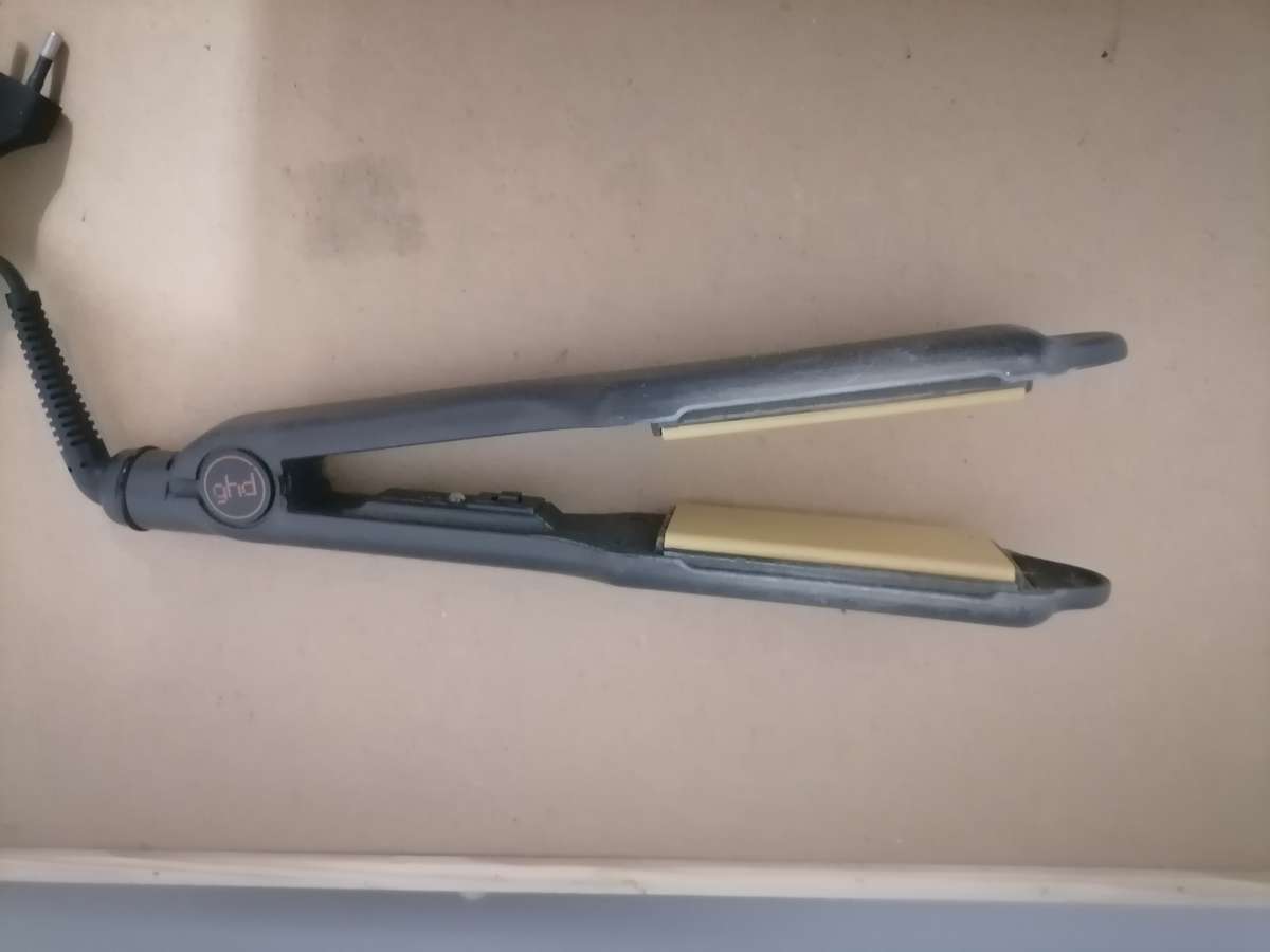 GHD SS - STRATINING IRON - JEMELIA LIMITED 220-240 -V - 100% WORKING