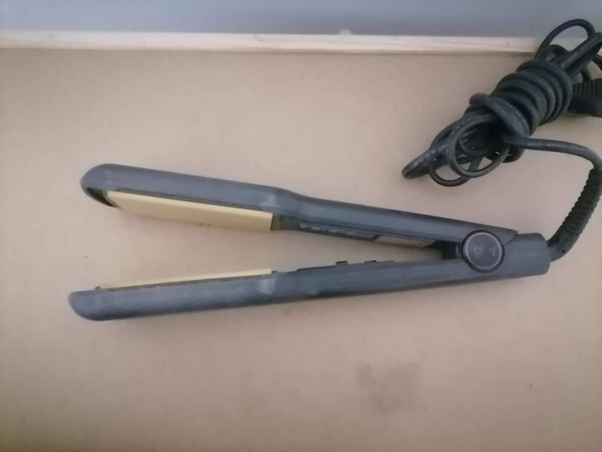 GHD SS4.0 - JAMELIA LIMITED 110V - 230 V - 100% WORKING AMAZING