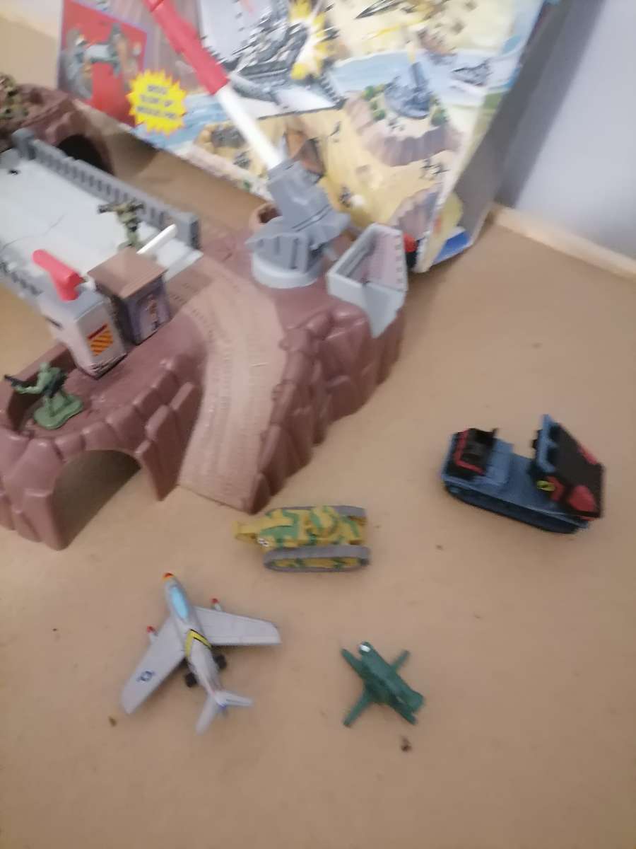 1996 - Vintage Galoob Micro Machines Military BATTLE - THUNDER CROSSING - COMPLETE - 100% ORIGINAL