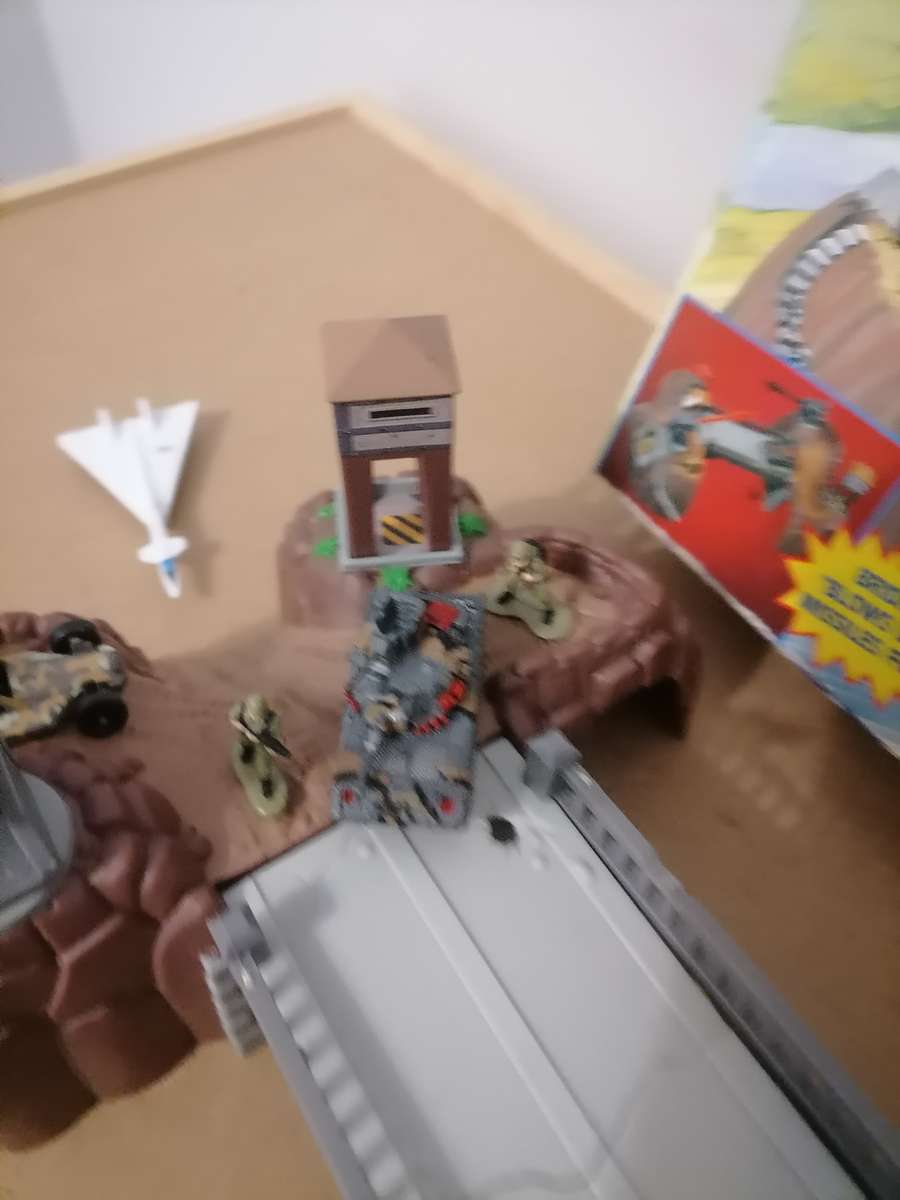 1996 - Vintage Galoob Micro Machines Military BATTLE - THUNDER CROSSING - COMPLETE - 100% ORIGINAL