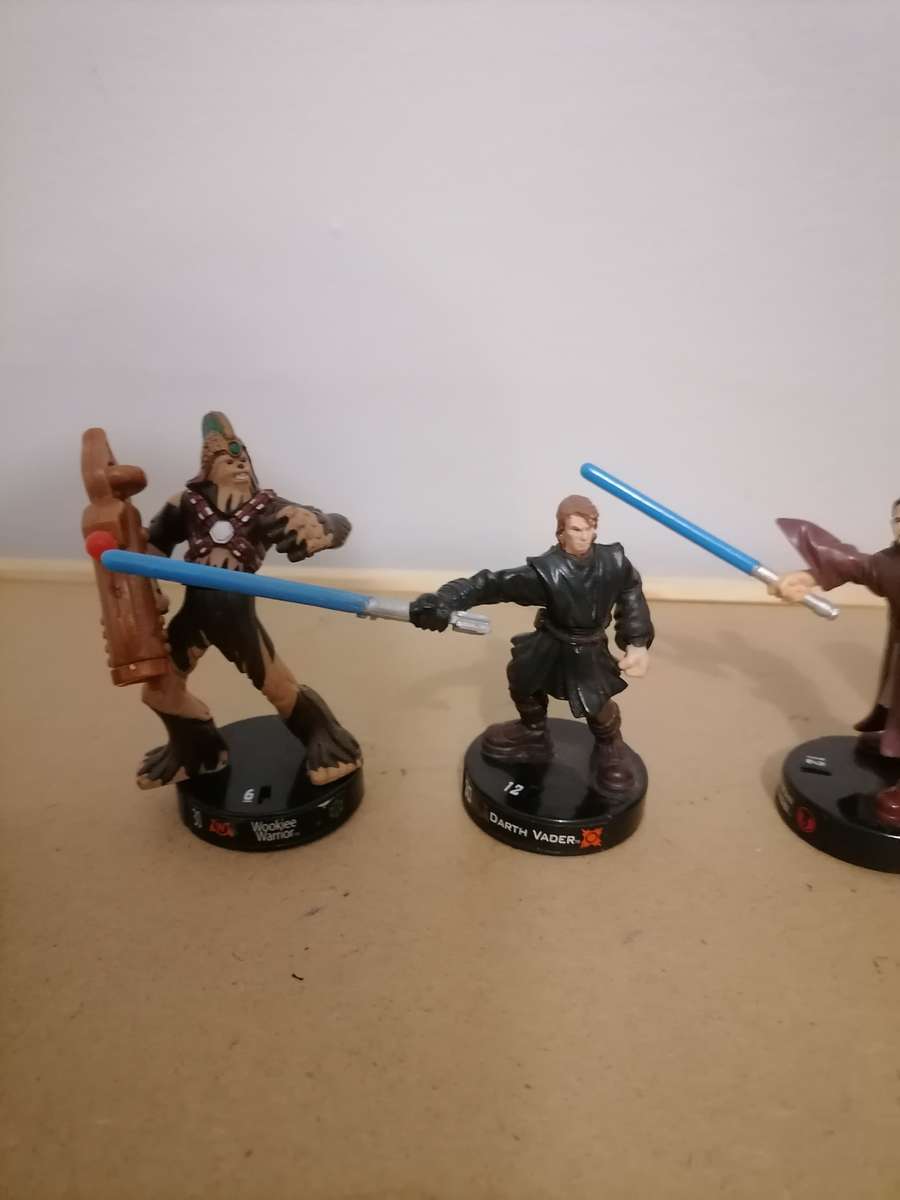 2005 LFL Hasbro Star Wars action figures Lot of 8 - DARTH VADER, WOOKIEE COMMANDO, WOOKIEE WARRIOR,