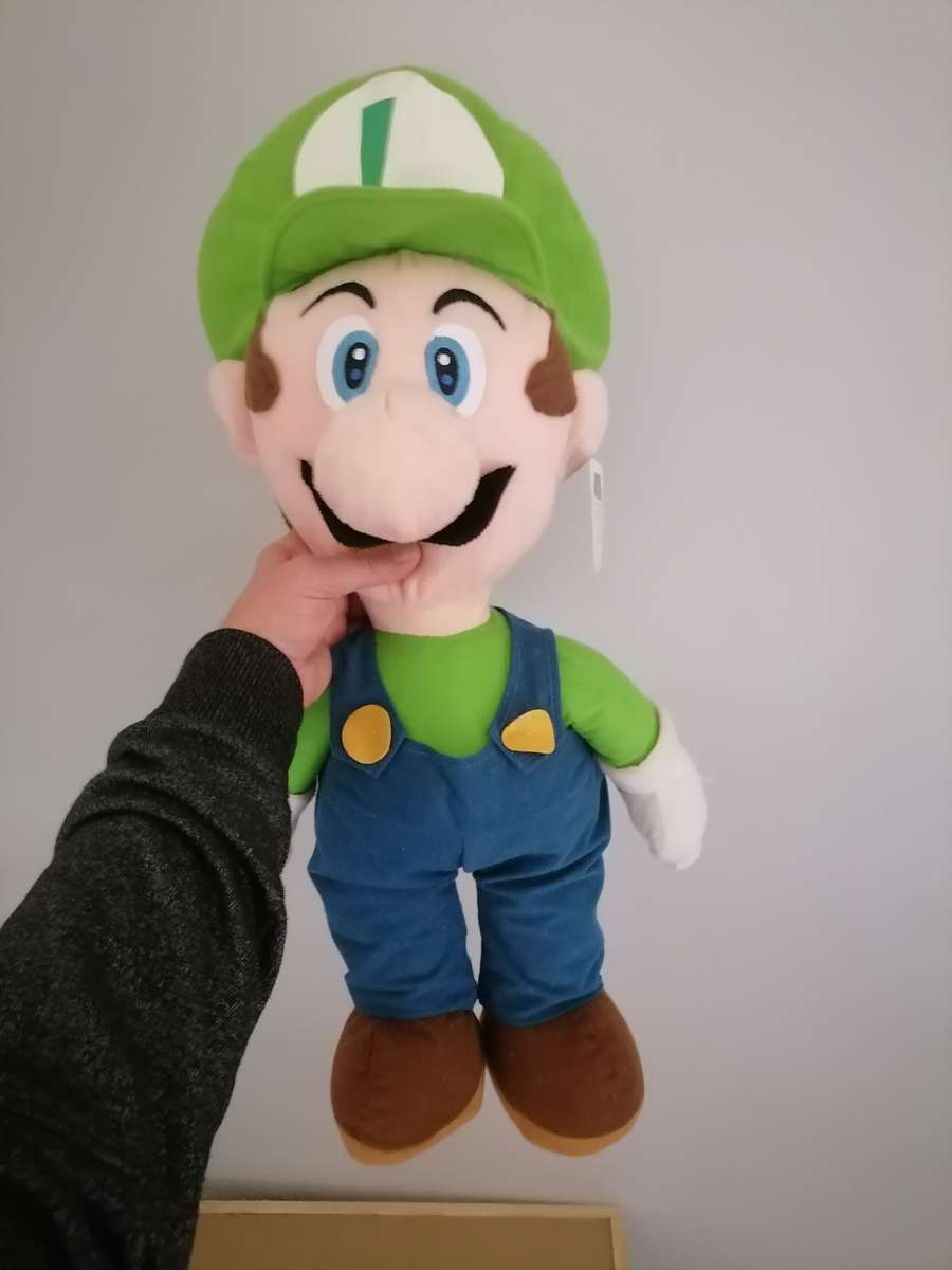Nintendo Super Mario Brothers Plush Toy LUIGI - MADE by Nintendo 2012 - 60 CM - WITH tags AMAZING