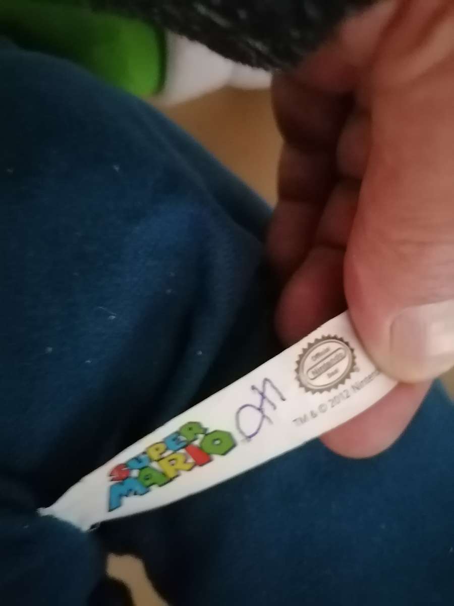 Nintendo Super Mario Brothers Plush Toy LUIGI - MADE by Nintendo 2012 - 60 CM - WITH tags AMAZING