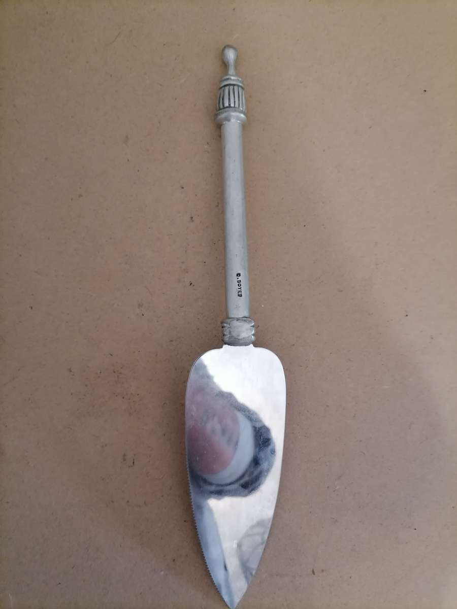 Carrol Boyes Cake lifter 30 CM - Pewter and Stainless Steel