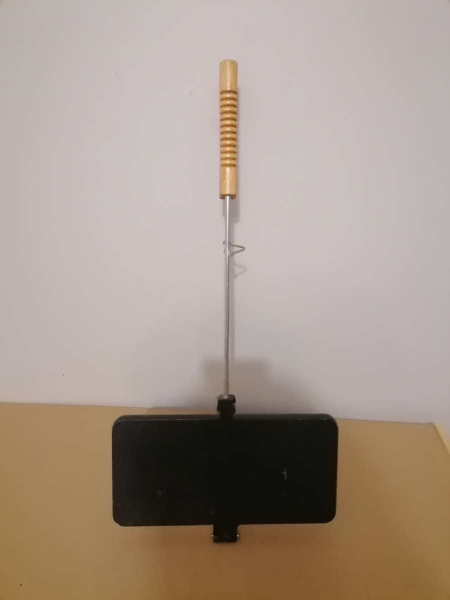 Double Toasted Sandwhiches or Braaibroodjies Toaster - AMAZING CONDITION