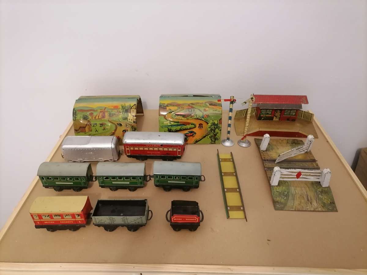 1930's - Vintage Chad Valley Metal Trains, Tunnels, Station and More AMAZING CONDITION