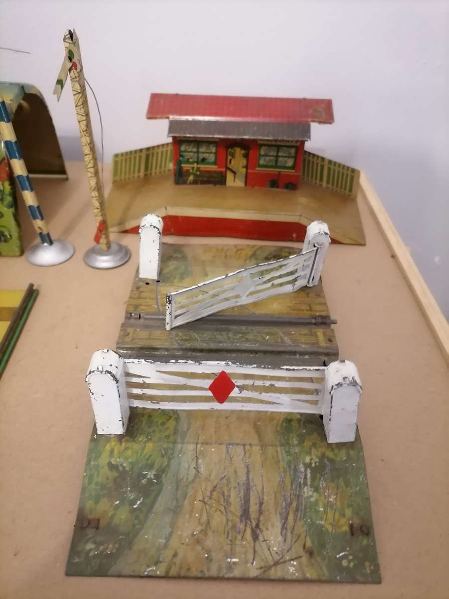 1930's - Vintage Chad Valley Metal Trains, Tunnels, Station and More AMAZING CONDITION