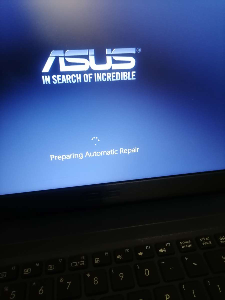 Asus vivobook x543ua-gq3338t - i3 6th or 7th Gen - ORIGINAL CHARGER - EXCELLENT CONDITION - 15,6 inc