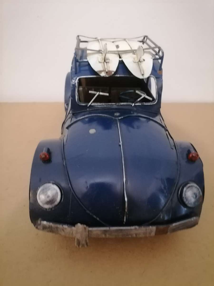 Large 33 CM VW BUG W SURFBOARDS Metal Car