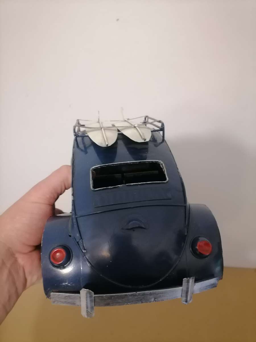 Large 33 CM VW BUG W SURFBOARDS Metal Car