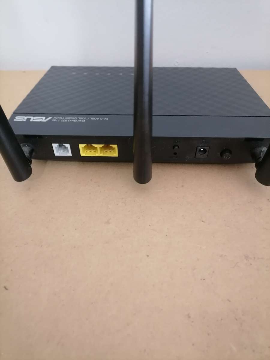 Asus Model DSL-AC750 DUAL BAND 802.11ac Wi-Fi, ADSL/VDSL Modem Router - 100% WORKING