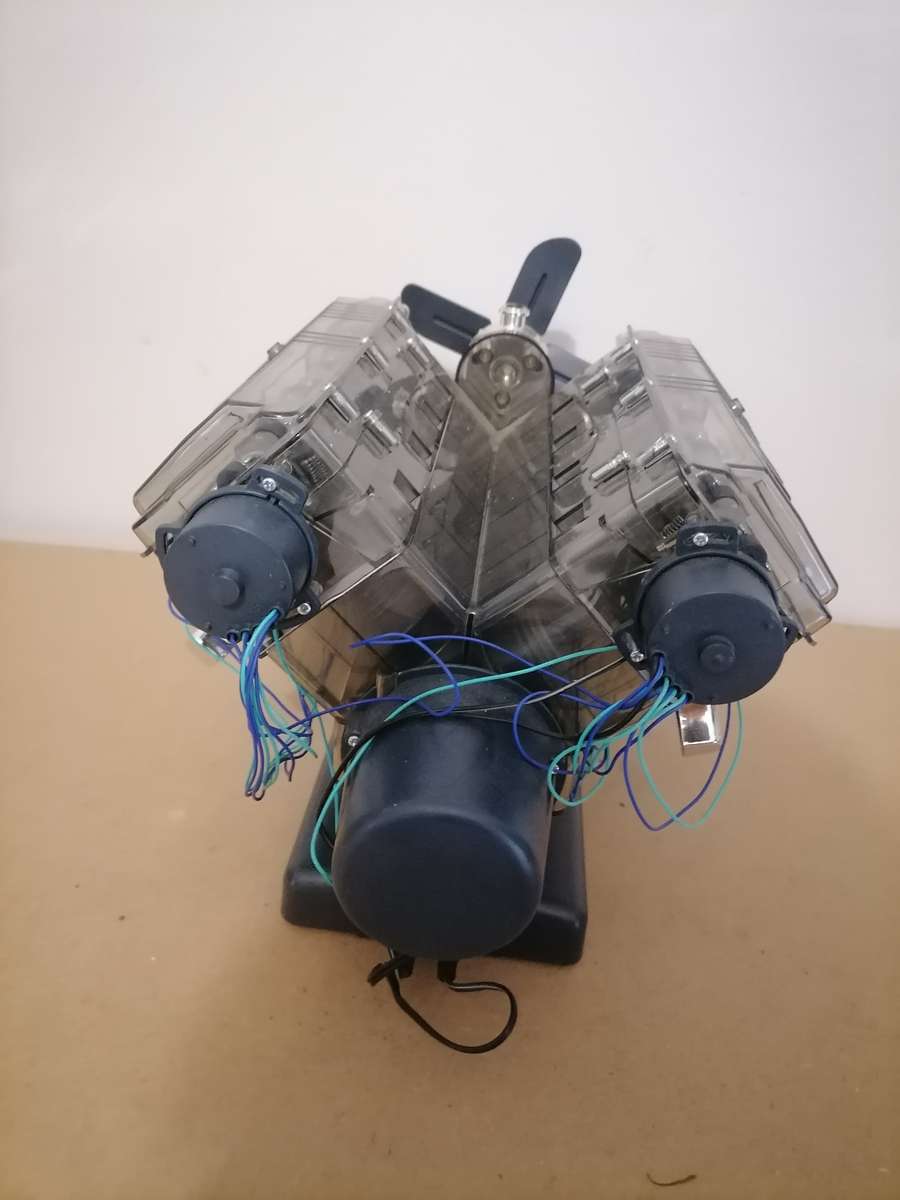 Haynes HM10R Build Your Own V8 Engine - 100% WORKING - BUILT