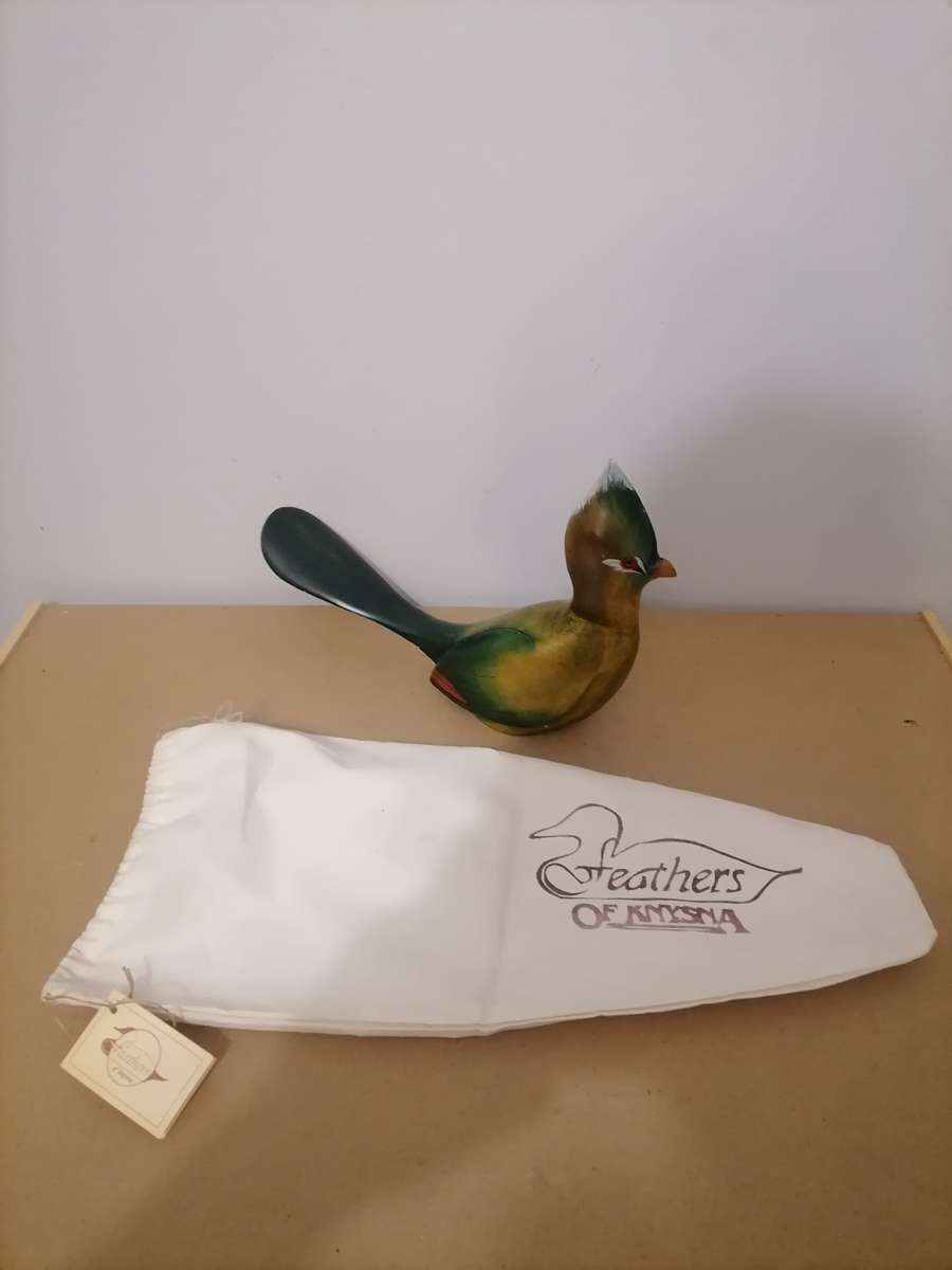 Feathers Gallery Knysna Birds of Africa Lourie Hand Carved Limited Edition - 799/975 - Original Bag